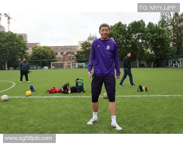 辽宁足球球星卡全解析 揭秘球员背后的故事与价值收藏潜力